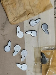 QTY 9 NOS VINTAGE SNOWMOBILE YAMAHA STARTER RECOIL REWIND DOGS PAWLS - Bild 1 von 1