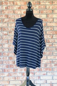 Neu mit Etikett Studio JPR mehrfarbiges Kurzarmshirt - Bild 1 von 7