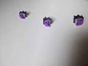 1 x Razer Purple Clicky Optical Switch for Huntsman / Elite Mechanical Keyboard - Picture 1 of 3