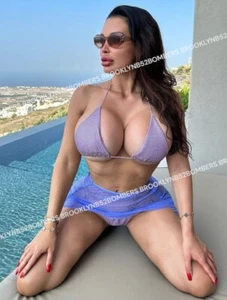 Aletta Ocean Model 8x10 Glossy Photo - Picture 1 of 1