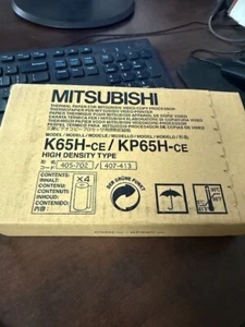 MITSUBISHI K65HM-CE / KP65HM-CE IMPRIMANTE THERMIQUE PAPIER HAUTE DENSITÉ 4 ROULEAUX /BOÎTE - Photo 1/2