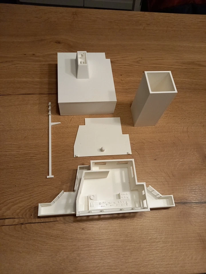 Aufbau Küsten Motor Schiff In 1:50 - Bild 1 von 4