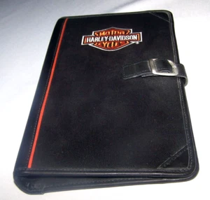 HARLEY DAVIDSON RIDEE JOURNAL NOTIZHALTER DOKUMENTENMAPPE MIT LUPE - Bild 1 von 5