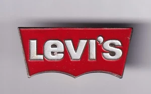 RARE PINS PIN'S .. MODE FASHION JEANS LEVI STRAUSS LEVIS LEVI'S LOGO RED ~FZ - Picture 1 of 1