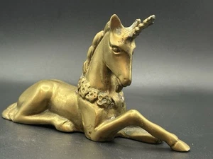 Escultura de unicornio de latón de colección acostada unicornio mágico mítico - Imagen 1 de 14