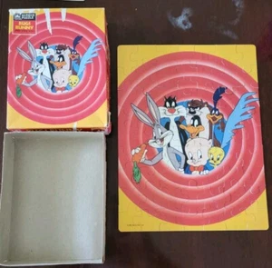 VTG Golden Puzzle Looney Tunes Bugs Bunny and Friends 63 Pcs Puzzle 1989 - Picture 1 of 8