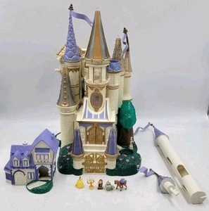 Vintage 1998 Beauty & The Beast Castle Polly Pocket Starcastle Disney W Figures - Picture 1 of 20