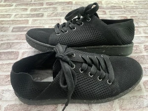 Sneaker Eileen Fisher nere Clifton 4 in maglia suola maculata 9,5 minimalista - Foto 1 di 8