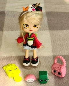 Shopkins Shoppies  Sara Sushi Girls' Day Out w/ 2 Exclusive Shopkins - Bild 1 von 7