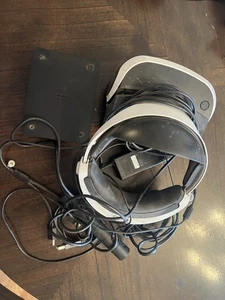 Sony CUH-ZVR1 PlayStation VR Launch Bundle for PS4 - Picture 1 of 1