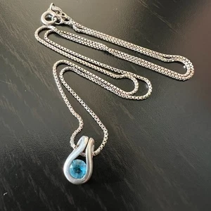 Collana Vintage Argento Sterling 925 Topazio Blu Ciondolo Goccia 18" Scatola Catena - Foto 1 di 11