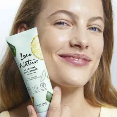 ORIFLAME LOVE NATURE Hydrating Gel Cleanser with Organic Aloe Vera & Pineapple - Image 1 of 4