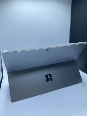 Microsoft Surface Pro 4 Intel Core i5-6300U 2.4GHz 4GB RAM 128GB SSD - Ver Desc. Foto 1 de 4