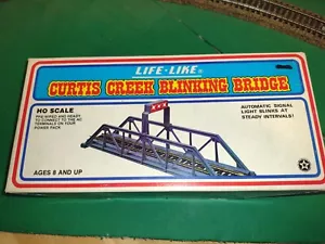 Life Like curtis creek blinking bridge in box HO scale - Picture 1 of 2