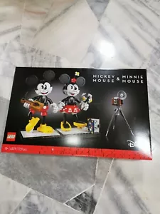 LEGO 43179 Disney Mickey Mouse & Minnie Mouse Buildable Characters - Picture 1 of 1