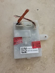 Módulo de control de puerto de carga Tesla Model 3 2017-2022 P1092755-98-D OEM - Imagen 1 de 5