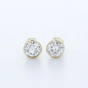 Pendientes clásicos de oro amarillo con diamantes naturales certificados corte redondo F SI2 2,26 ctw - Imagen 1 de 10