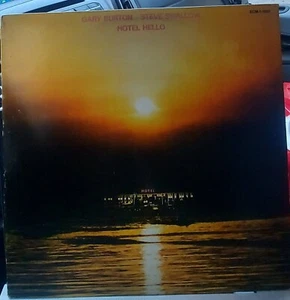 GARY BURTON / STEVE SWALLOW LP HOTEL HELLO ECM WARNER BROS JAZZ 1979 - Picture 1 of 2