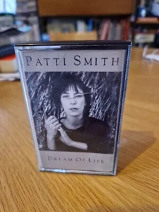 Patti Smith - Dream of Life - Cassette - Picture 1 of 3