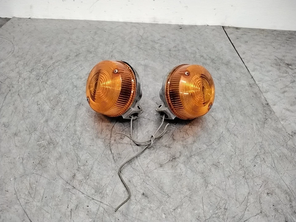 Kawasaki KZ400C 1978 OEM INTERMITENTES TRASEROS IZQUIERDO DERECHO LUCES INDICADORES Foto 1 de 4