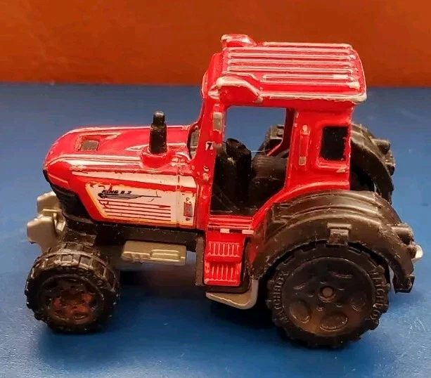 2006 Red Matchbox Tractor Diecast Metal Vehicle Collectible Replacement Toy - Image 1 of 4