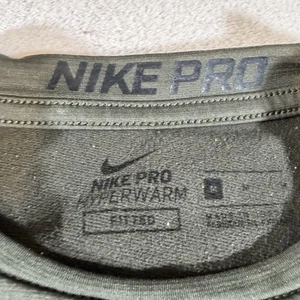Nike Pro Combat Hyperwarm Dri-Fit Herren Medium Grün Kompression Langarm - Bild 1 von 6