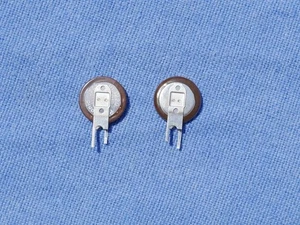 Panasonic VL1220/1VC wiederaufladbare Vanadium-Lithium-Knopfzelle - Bild 1 von 1