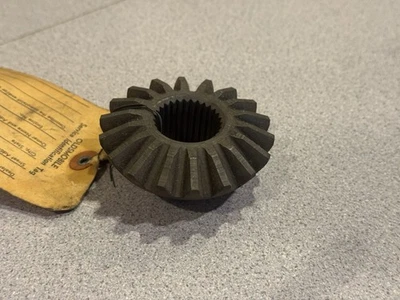 1980-1986 Datsun 720 1981-85 200SX Gear Side Differential NOS 38423-73000 - Image 1 of 4