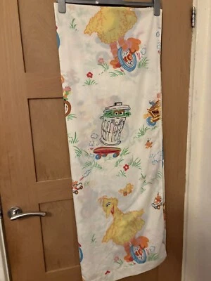 Sábana plana doble vintage de Plaza Sésamo. Foto 1 de 4