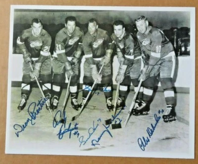 Detroit Red WingsGroup of 5 Signed (copy) 8x10 Photo G Howe, Delvecchio, Uhlman - Image 1 of 4
