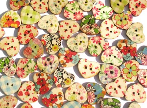 Love - Crafts Heart-Shaped Wood Button Selection - Bild 1 von 10
