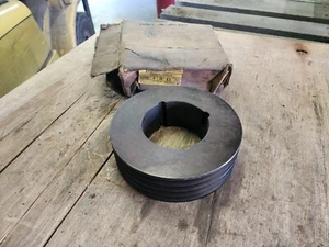Dodge 112150 4 3V 6.5-2517 6-1/2" od. 4 Nut Keilriemenscheibe verwendet 2517 Buchse - Bild 1 von 6