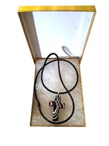 20" Fordite Detroit Agate Cross on Genuine Leather FC2 - Picture 1 of 1