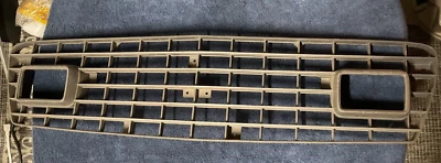 74 75 76 77 78 Ford Mustang II Rejilla Original Ghia Cobra Foto 1 de 4