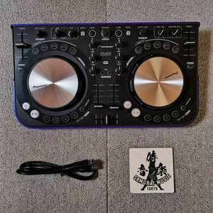 Pioneer DDJ-WeGo 2-Channel Dual Deck Controller W/Cable Shipping From JP - Picture 1 of 14