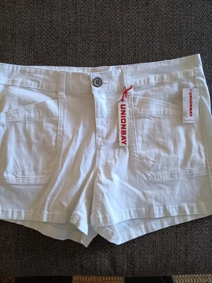 NWT UNION BAY COLOR DELANEY WHITE BRAND NEW CARGO SHORTS SIZE 15,,,NWT LOOK  - Image 1 of 4