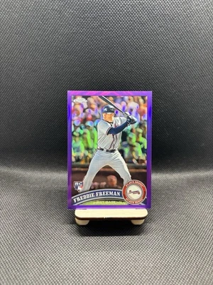 2011 TOPPS CHROME PURPLE REFRACTOR #173 FREDDIE FREEMAN ROOKIE RC /499 - Image 1 of 2