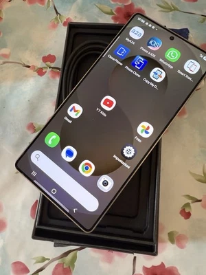 Samsung Galaxy A56 5G 6,7” SM-A566 8+256GB Graphite Smartphone Cellulare - Immagine 1 di 3