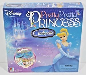 Disney Pretty Pretty Princess Cenerentola Edizione Speciale Dress-Up Gioco da Tavolo NUOVO - Foto 1 di 5