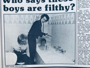 1978 UK MAGAZINE SEX PISTOLS IN AMERICA Punk T. REX Marc Bolan THE PLEASERS - Imagen 1 de 8