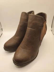Womans Dollhouse Leather Ankle 3" Wedge Heal Booties Size 8 Color Brown. - Picture 1 of 10