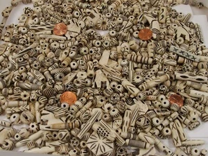 4 Pounds Assorted Water Buffalo Bone Beads / Scrap Pieces / Left Overs Bulk (Z5) - Picture 1 of 15