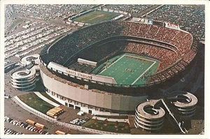 Scarce New York Giants & Jets Football Stadium Postcard - The Meadowlands #1 - Picture 1 of 2