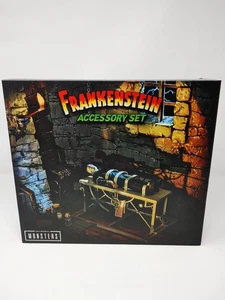 Frankenstein Accessory Set - Universal Monsters - NECA - Reel Toys - Picture 1 of 6
