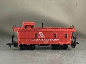 Athearn - Chesapeake & Ohio - Cupola Caboose + Wgt & Windows # 90983 - Bild 1 von 6
