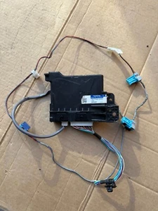 2014-2016 Toyota Corolla A/C Temperature Amplifier Control module 8865002B30 OEM - Picture 1 of 3