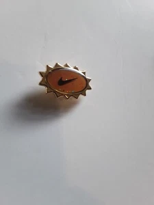 NIKE collectible metal pin - Picture 1 of 2