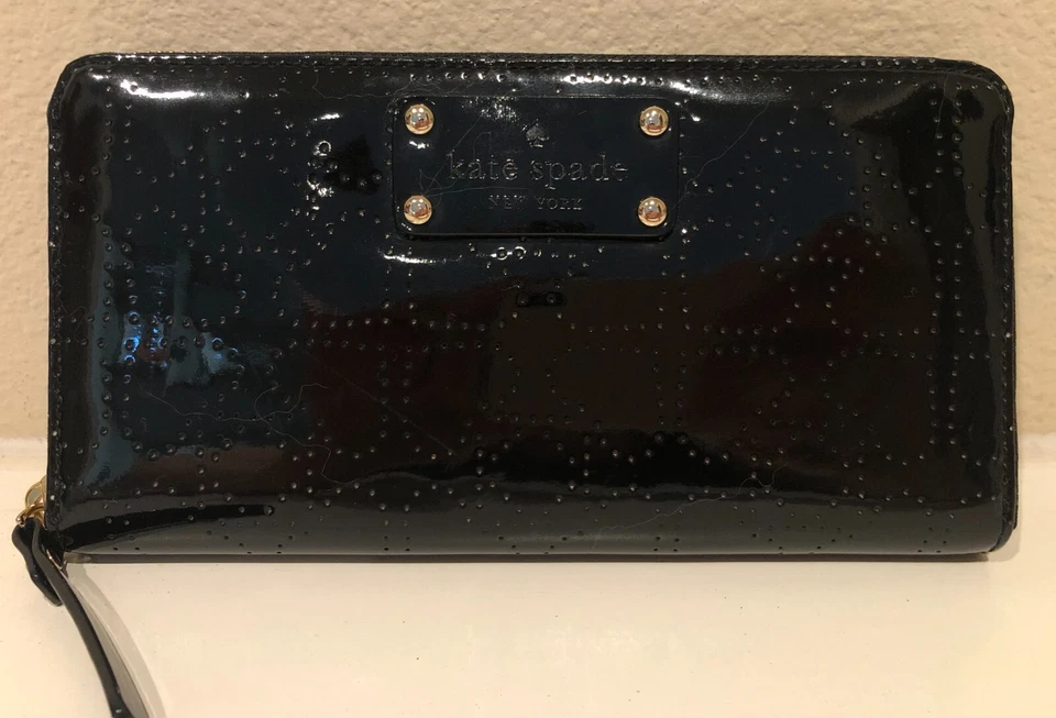 Kate Spade WLRU1444 Metro Spade Neda Black Zip Around Wallet Clutch Embossed