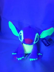 Exklusiver Disney Stitch Schwarzlicht leuchtet im Dunkeln Plüsch lila - Bild 1 von 5