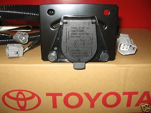 2005-2015 TACOMA TRAILER TOW HITCH WIRE HARNESS 7-PIN 82169-04010 GENUINE TOYOTA - Image 1 of 1